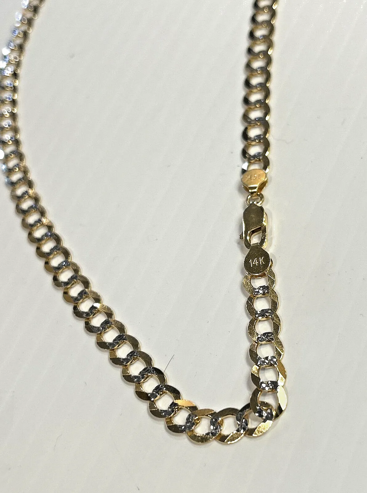 14k Solid Curb Link Chain w White 22" Inch, 26.7 grams, 7mm