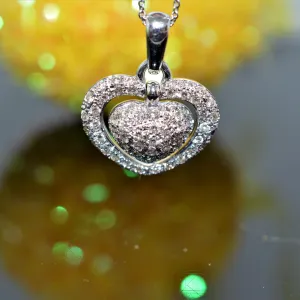 18K White Gold Diamond Heart Pendant Necklace