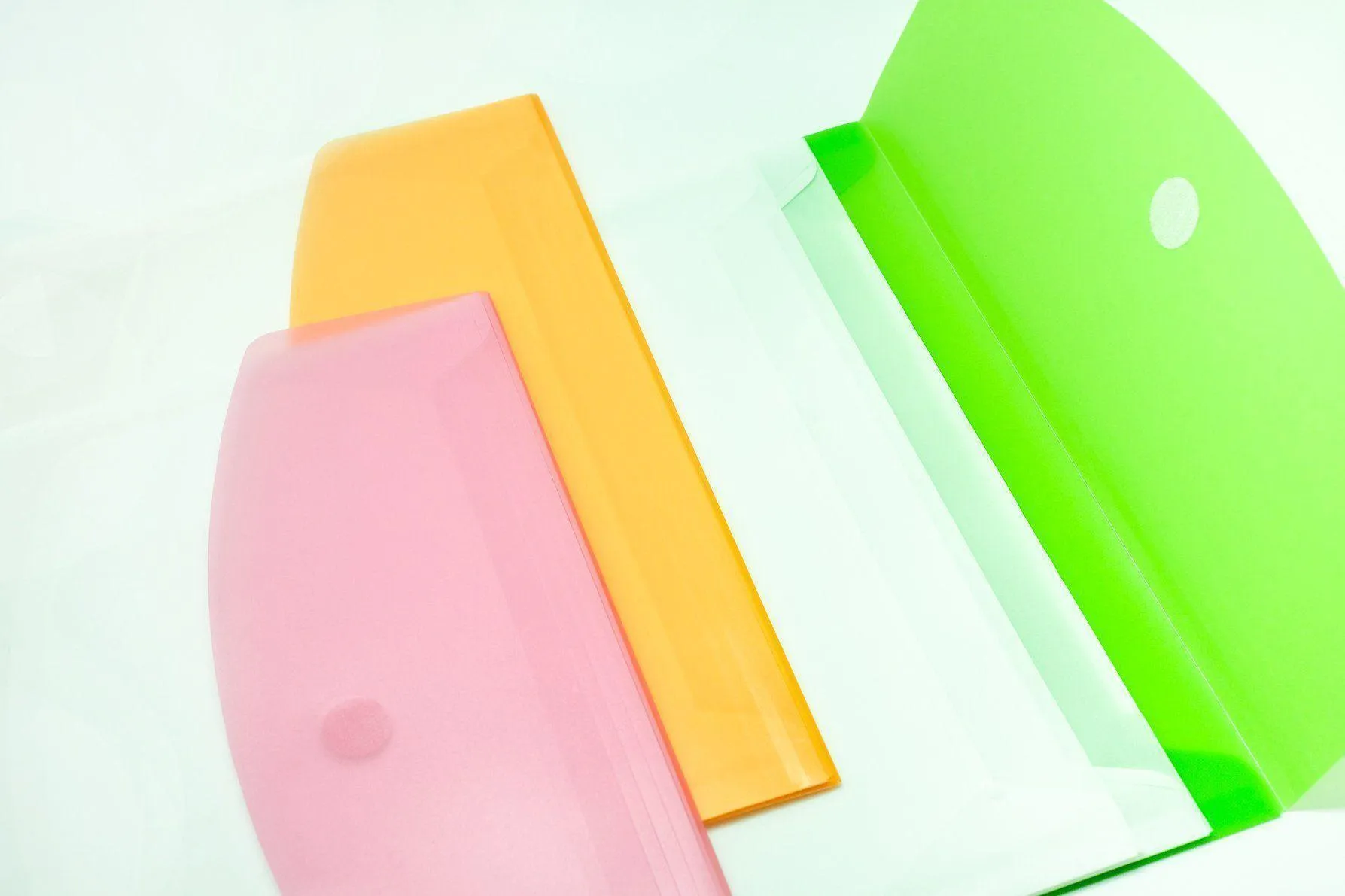 3-compartment-expandable-plastic-folder-a4
