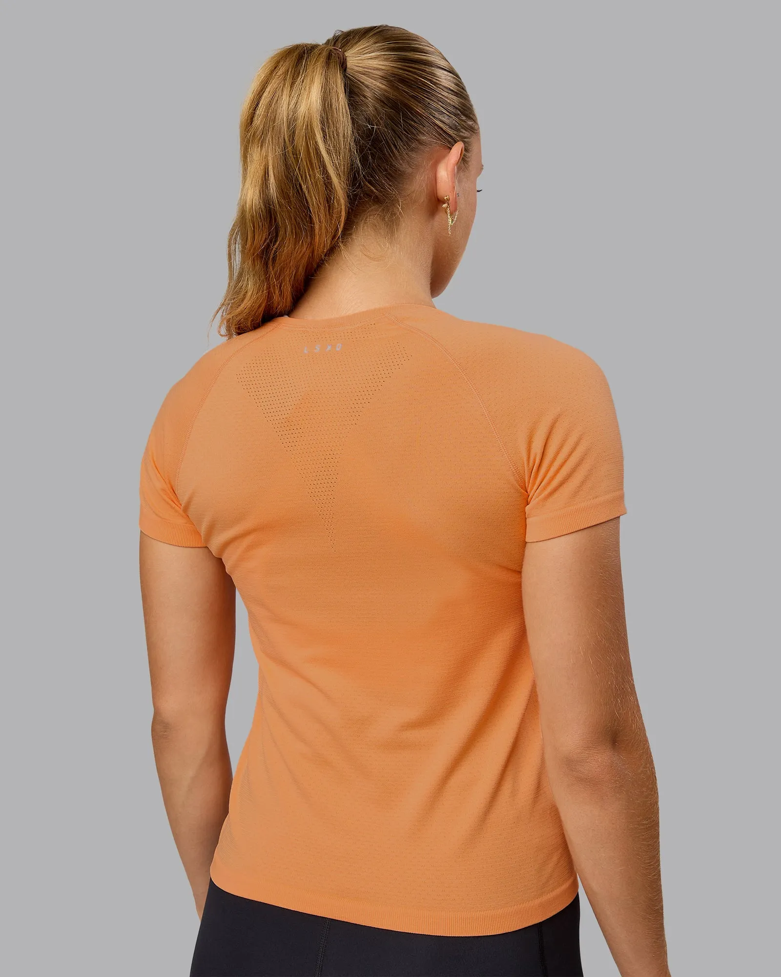 AeroFLX  Seamless Tee - Cantaloupe/Cantaloupe
