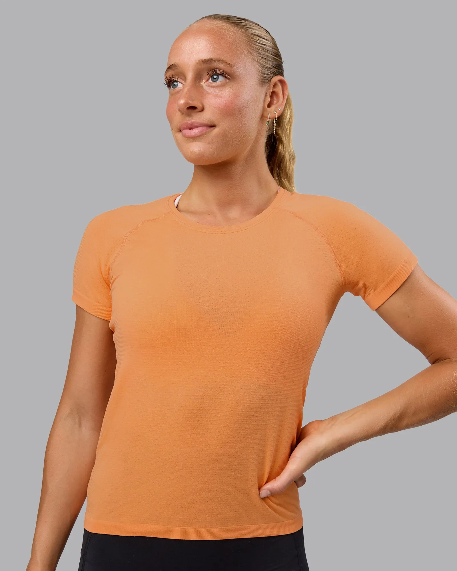 AeroFLX  Seamless Tee - Cantaloupe/Cantaloupe