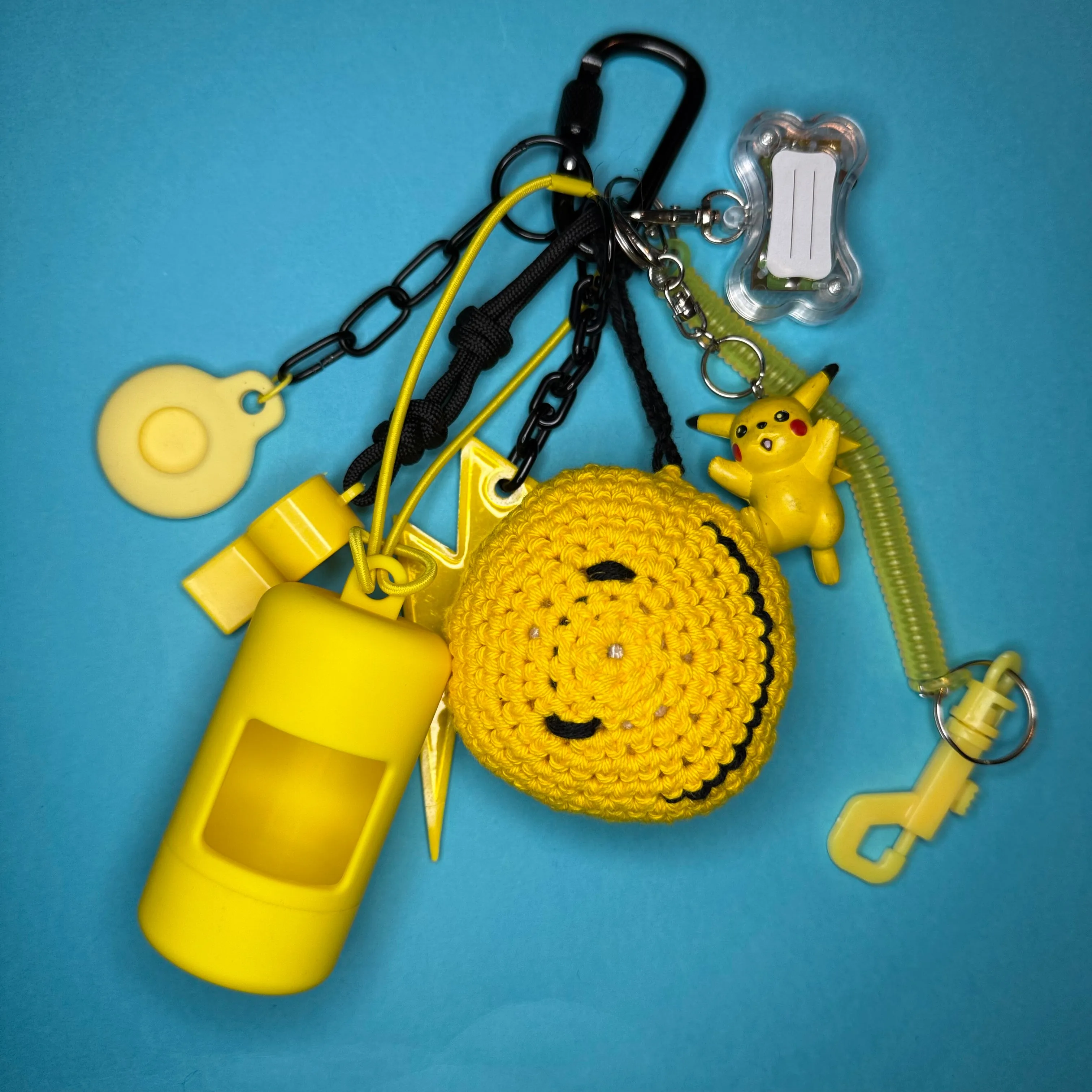 Bag charm and keyring yellow smiley doggy airtag