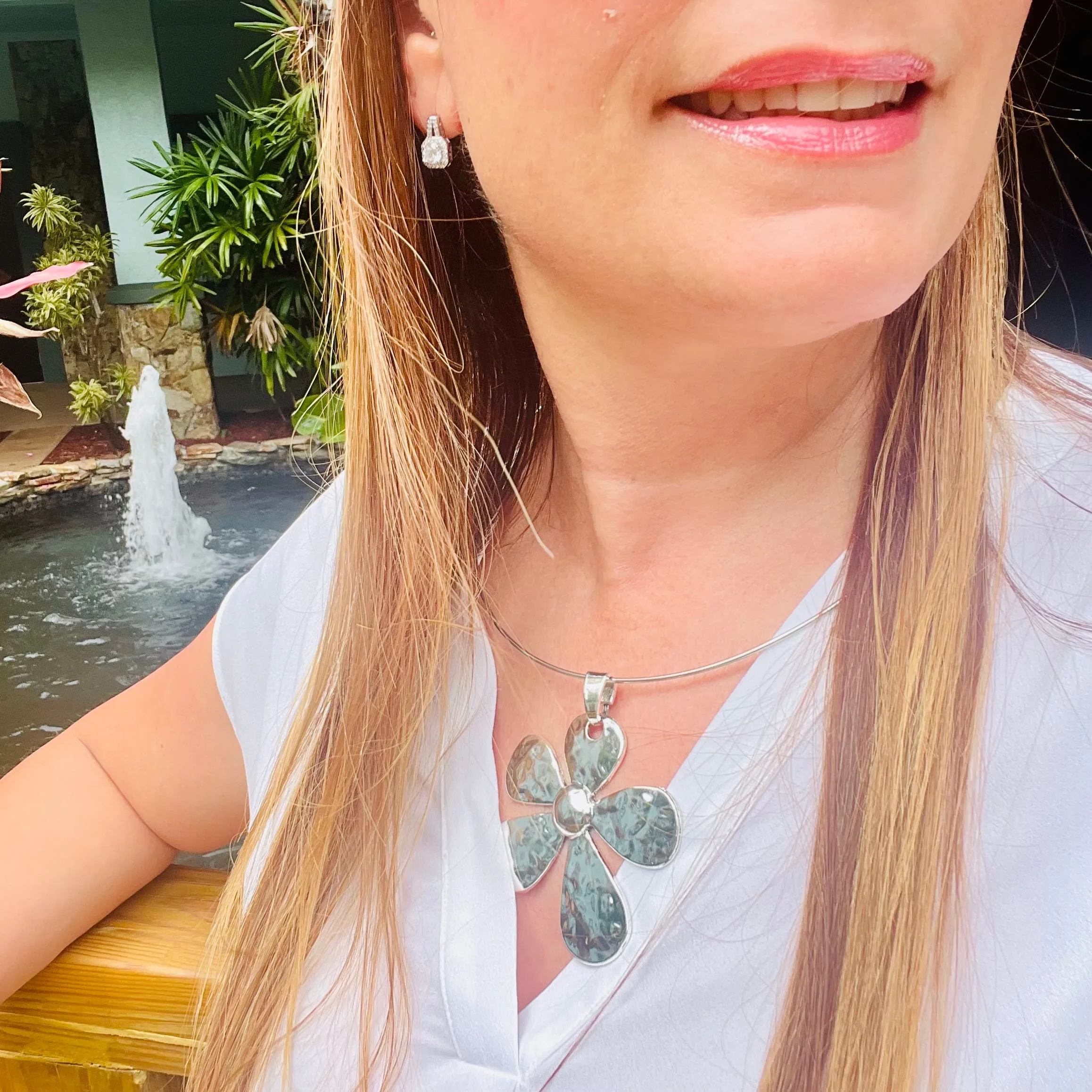 Big Flower Necklace