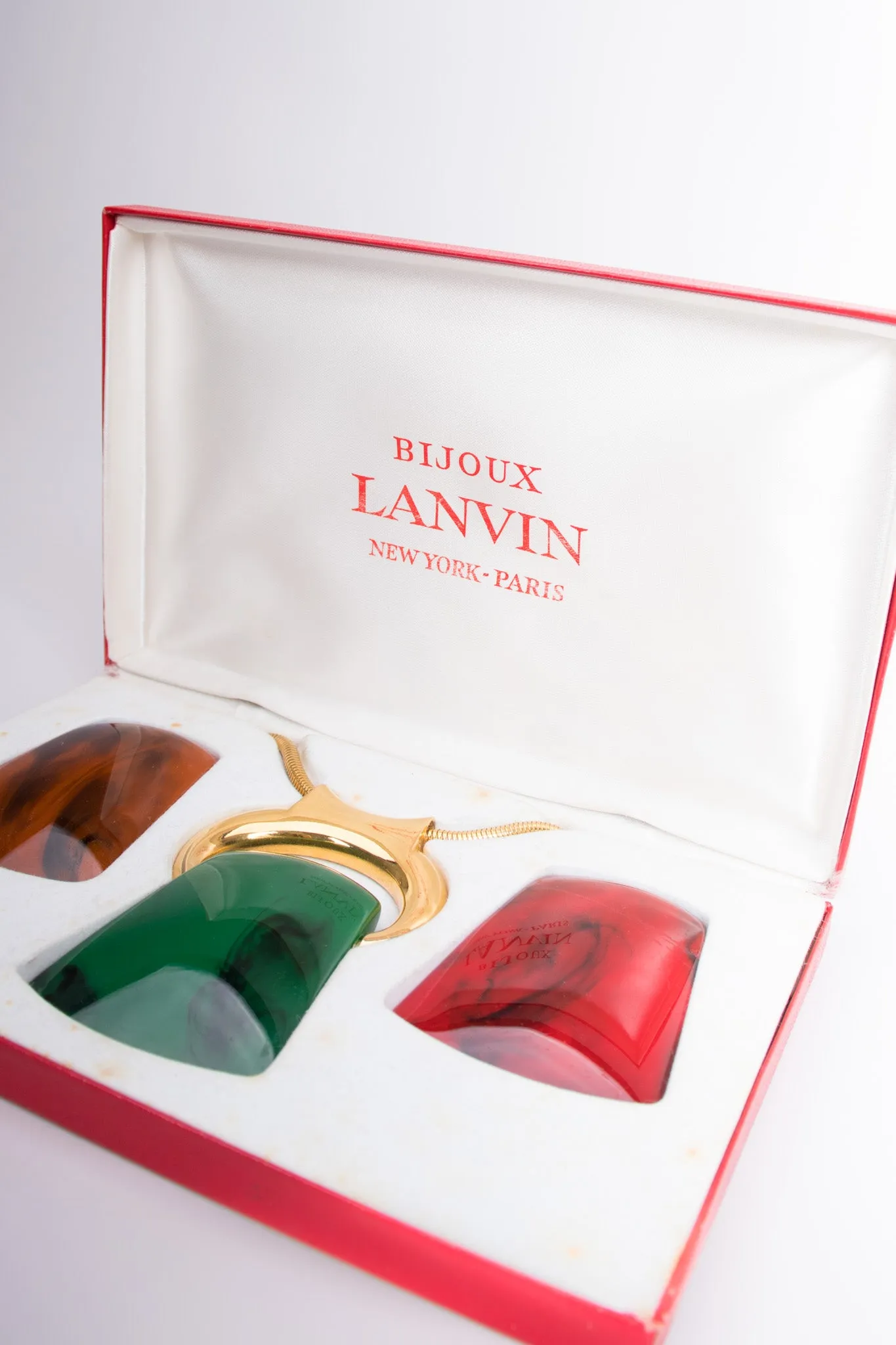 Bijoux Interchangeable Pendant Necklace