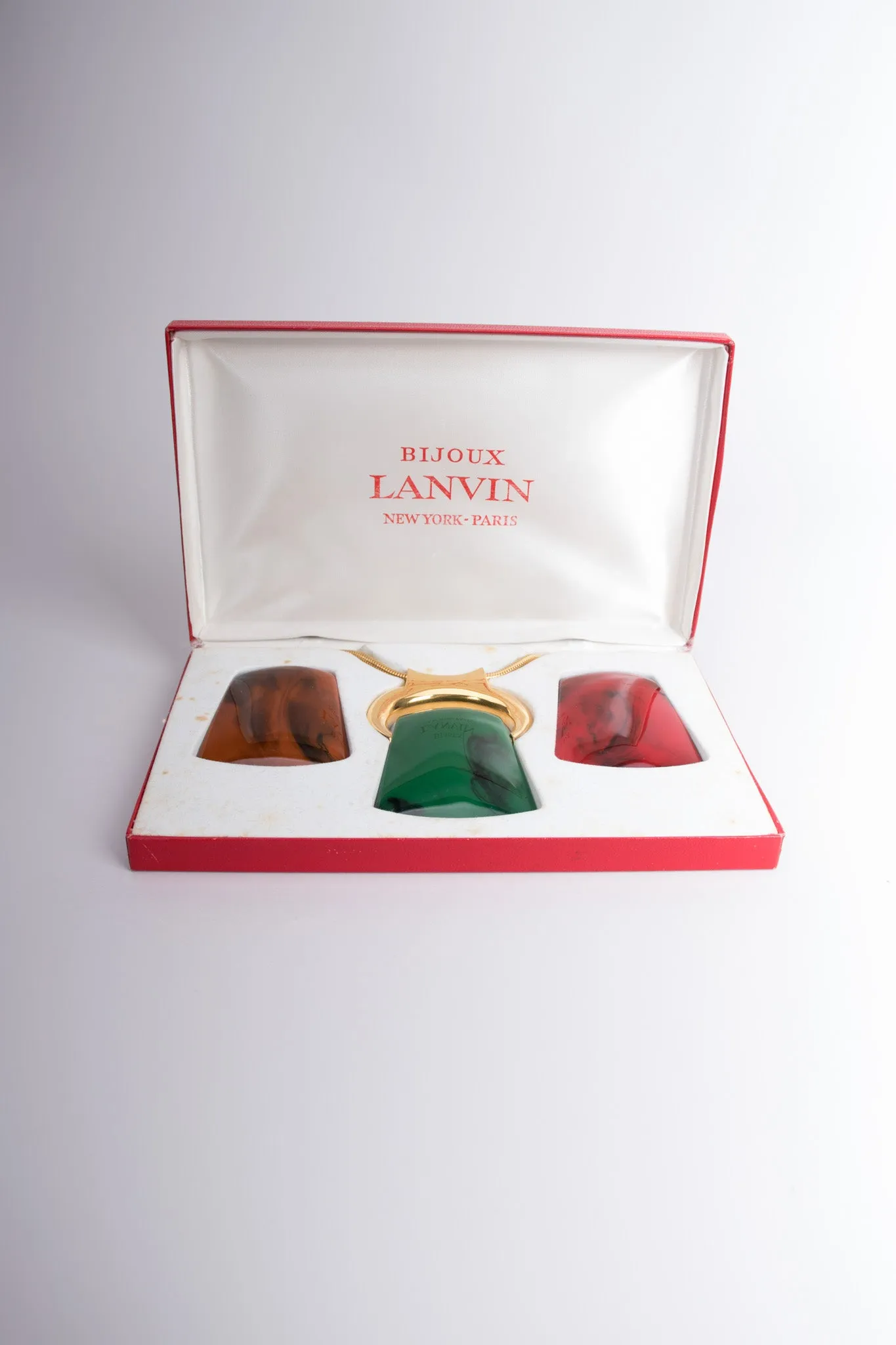 Bijoux Interchangeable Pendant Necklace
