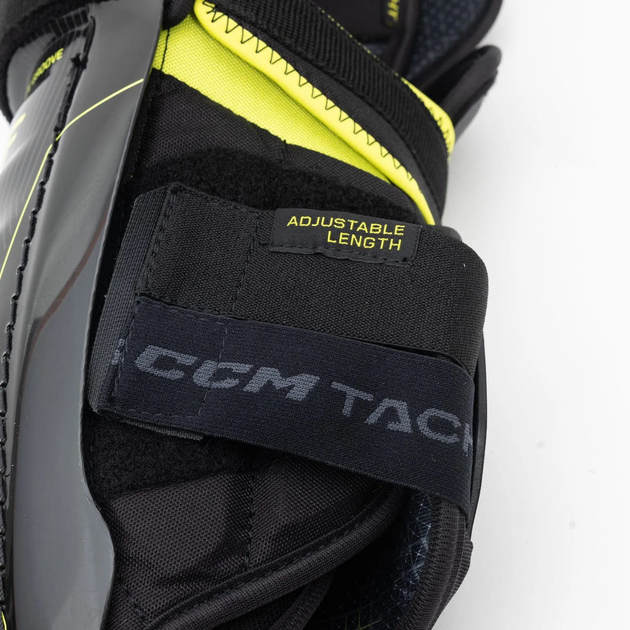 CCM Tacks XF Junior Hockey Shin Guards