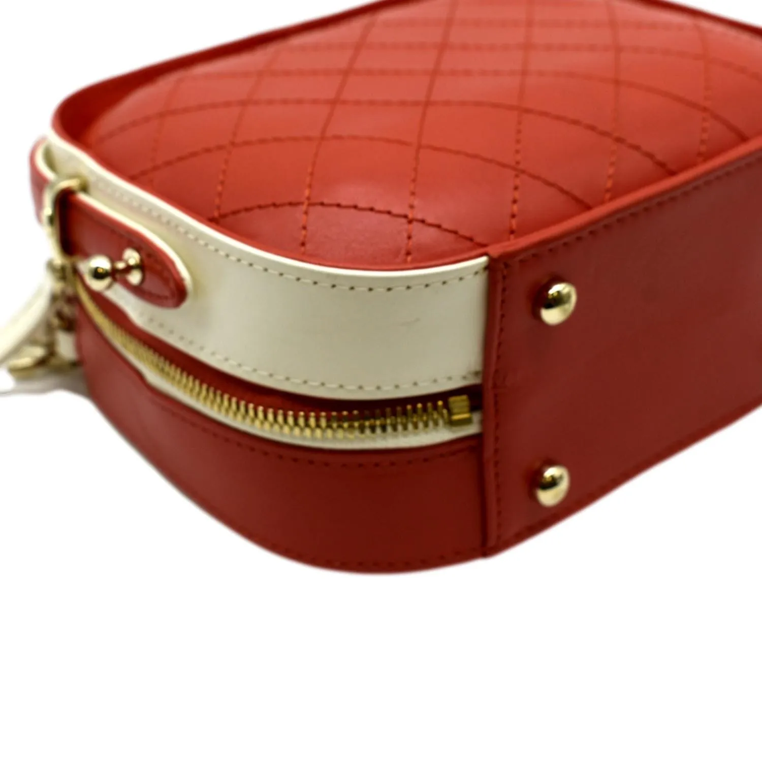 CHANEL Crumpled Calfskin Leather Vanity Case Crossbody Bag Red