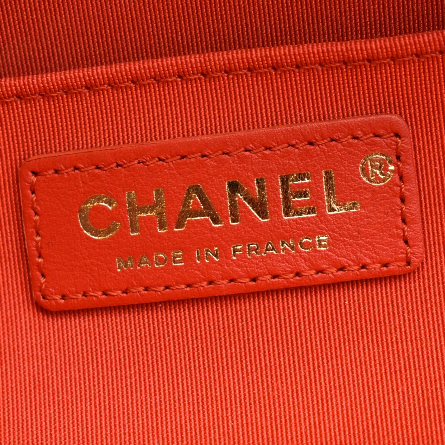 CHANEL Crumpled Calfskin Leather Vanity Case Crossbody Bag Red