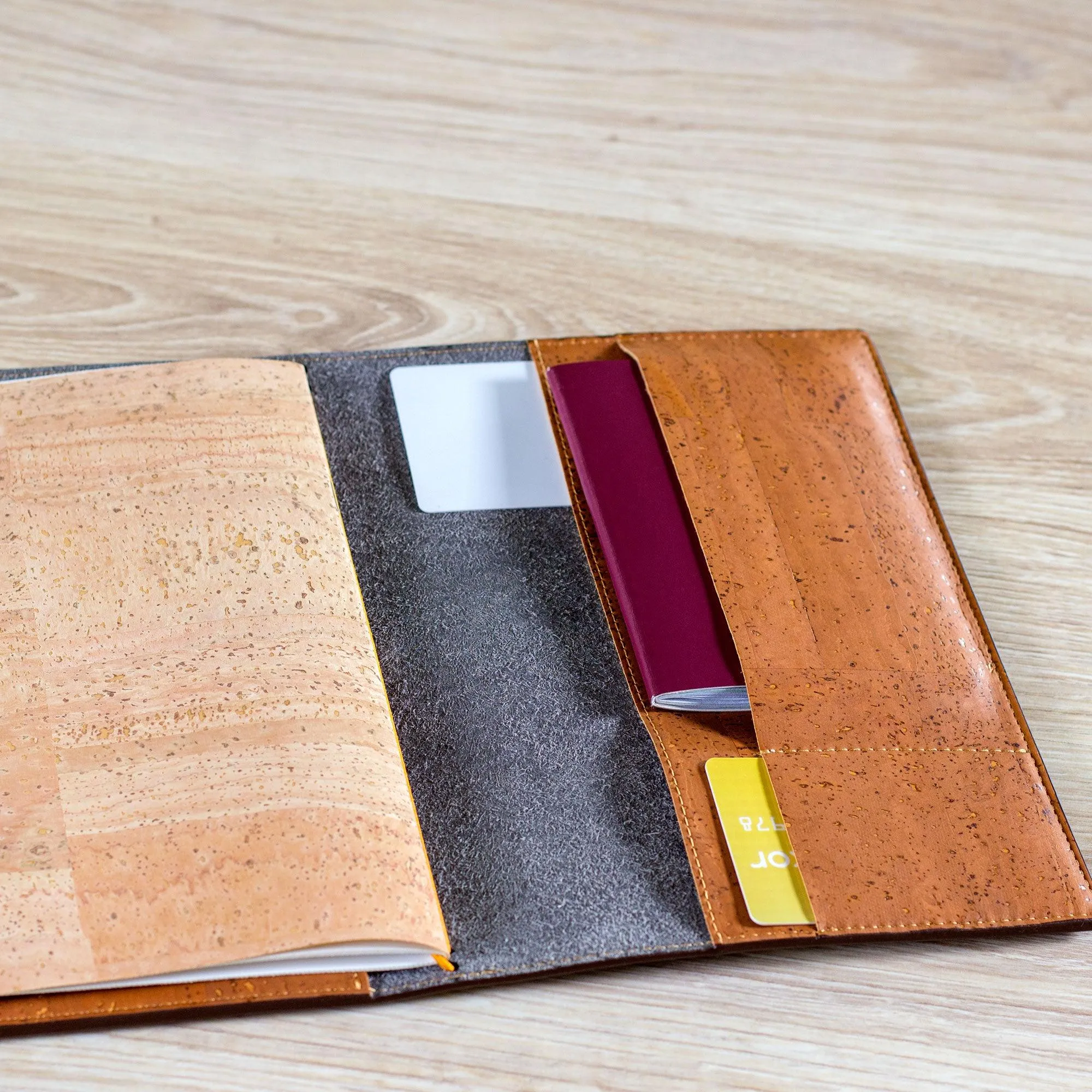 Cork Portfolio A5