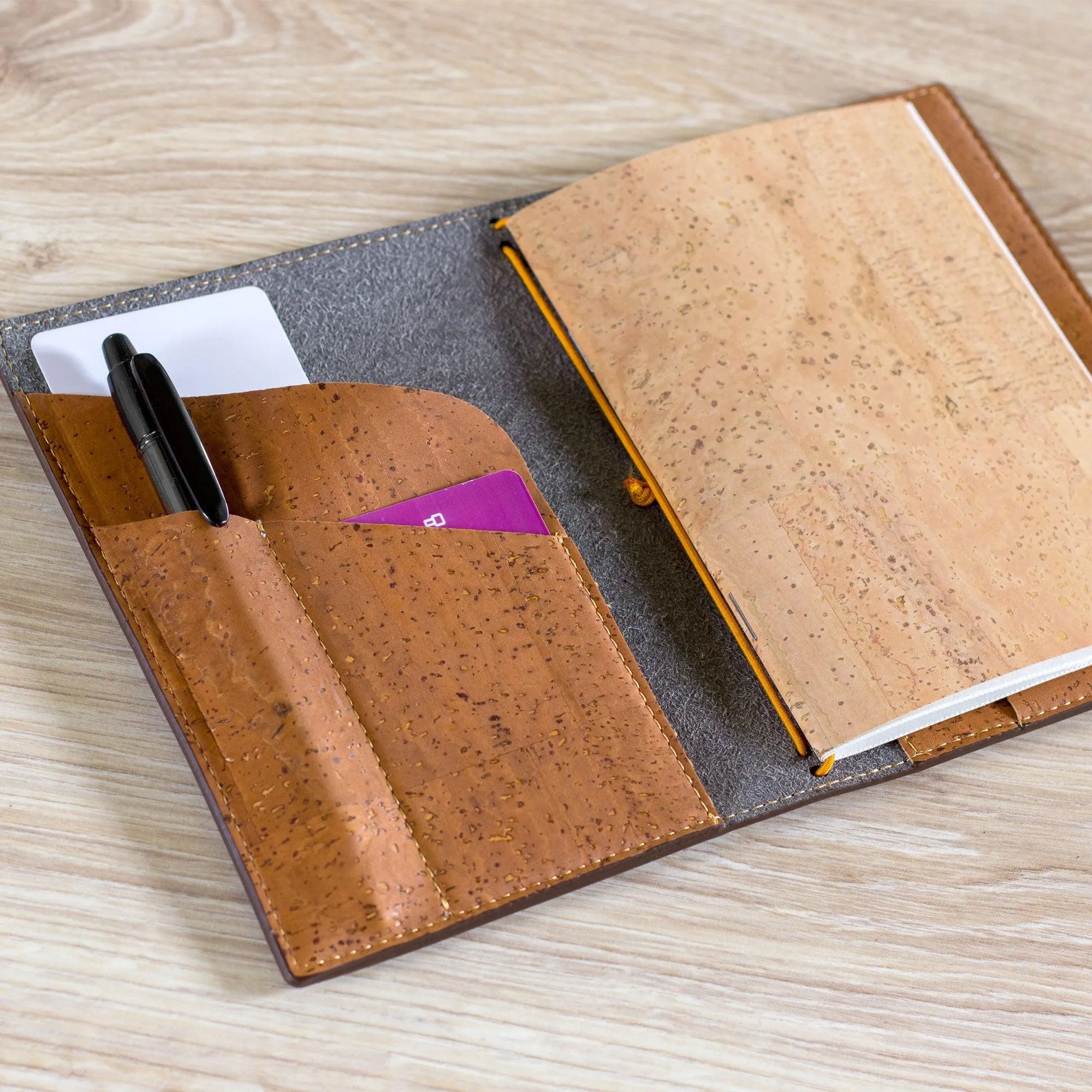 Cork Portfolio A6