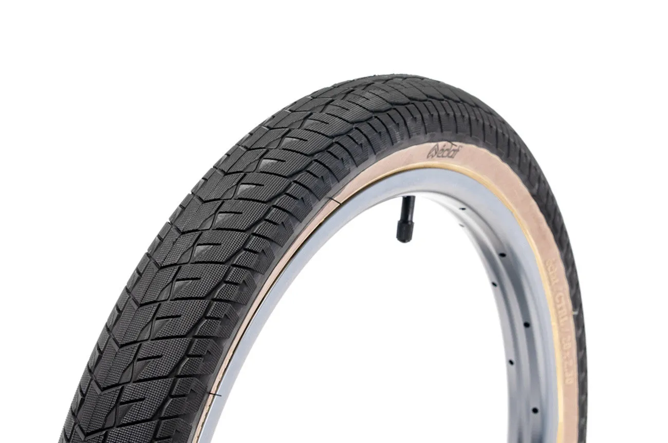 Eclat CTRL tire