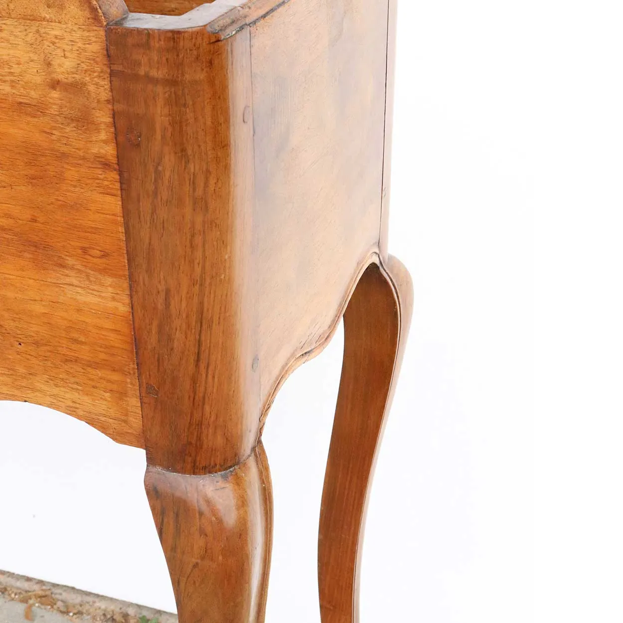French Provincial Pale Walnut Zinc Lined Wine Cooler Stand (Rafraichissoir)