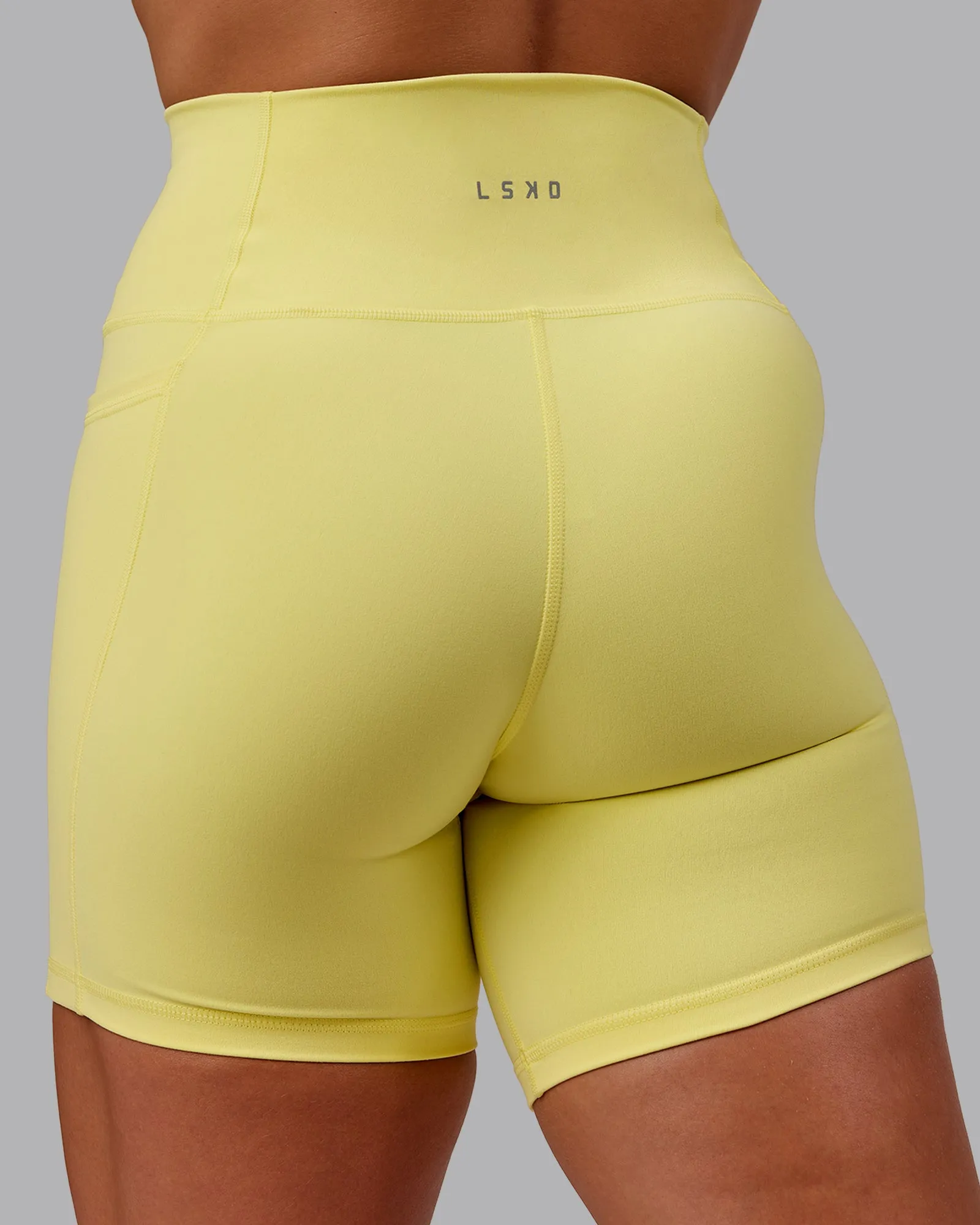 Fusion Mid Short Tight With Pockets - Lemon Fizz
