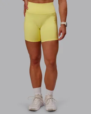 Fusion Mid Short Tight With Pockets - Lemon Fizz