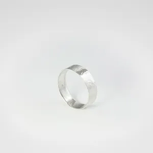 Hammered N°079 Ring