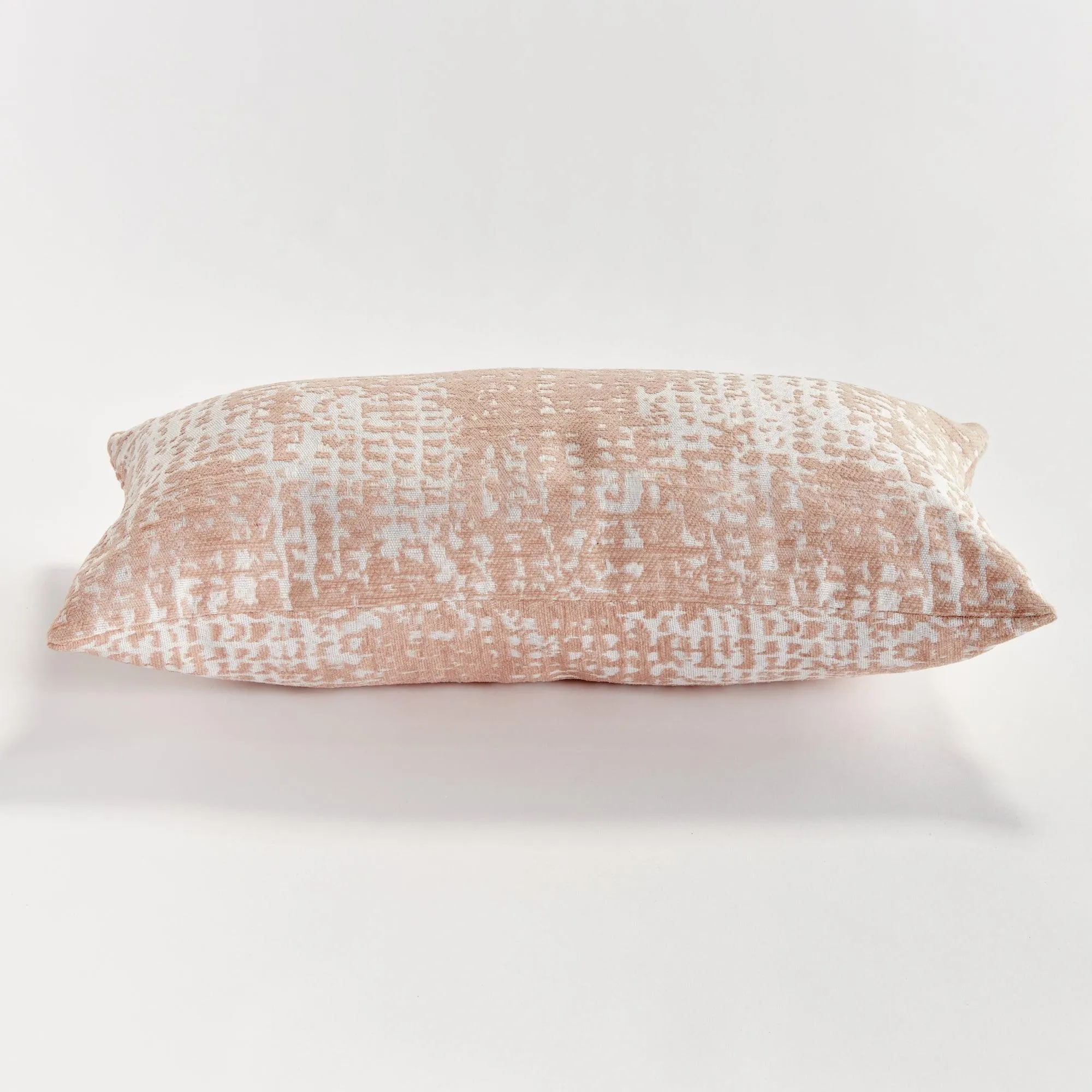 Hana Lumbar Indoor Outdoor Pillow