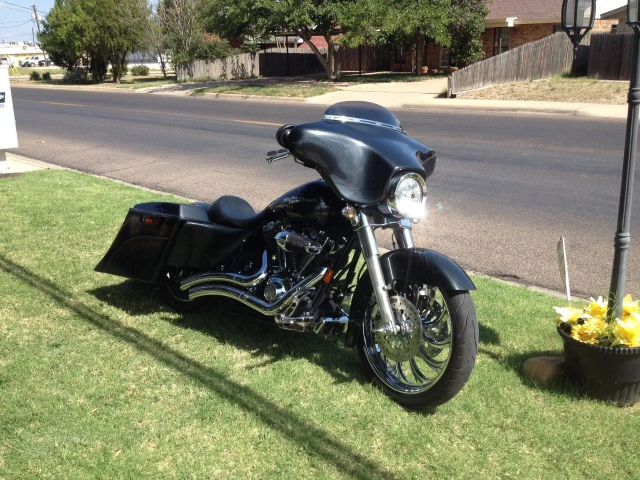 Harley Davidson 6" Extended  Out And Down Saddlebags with Custom LED Lights Rear Fender - No Lids