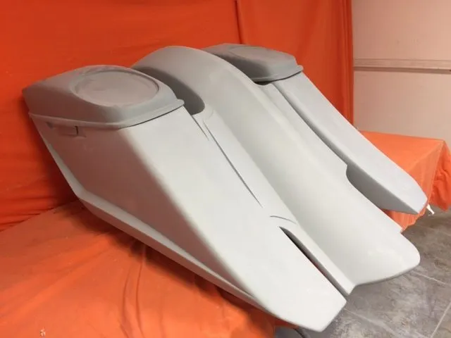 Harley Davidson 6" Trendsetter Extended Saddlebag Fender Kit - No Cut Outs   6 X 9 Speaker Lids / 2014 - 2018