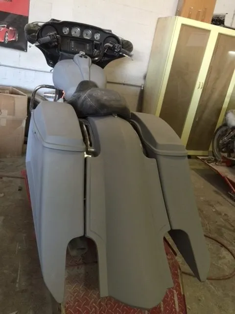 Harley Davidson 6" Trendsetter Extended Saddlebag LED Fender Kit - Right Side Cut Out   Dual 6 x 9 Speaker Lids / 2014 - 2018
