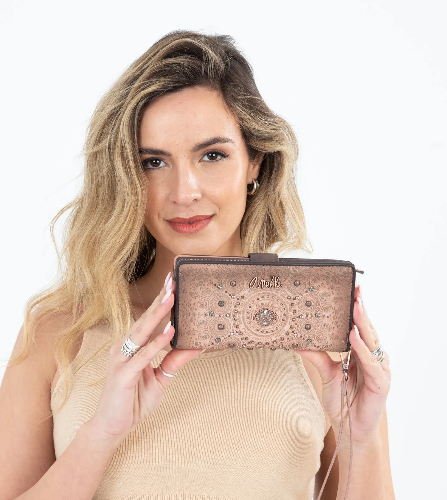 Ixchel Big wallet with a zip