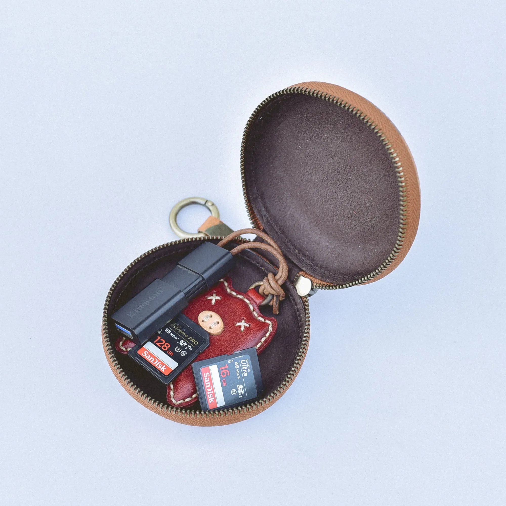 LAUREN Leather Charger Case