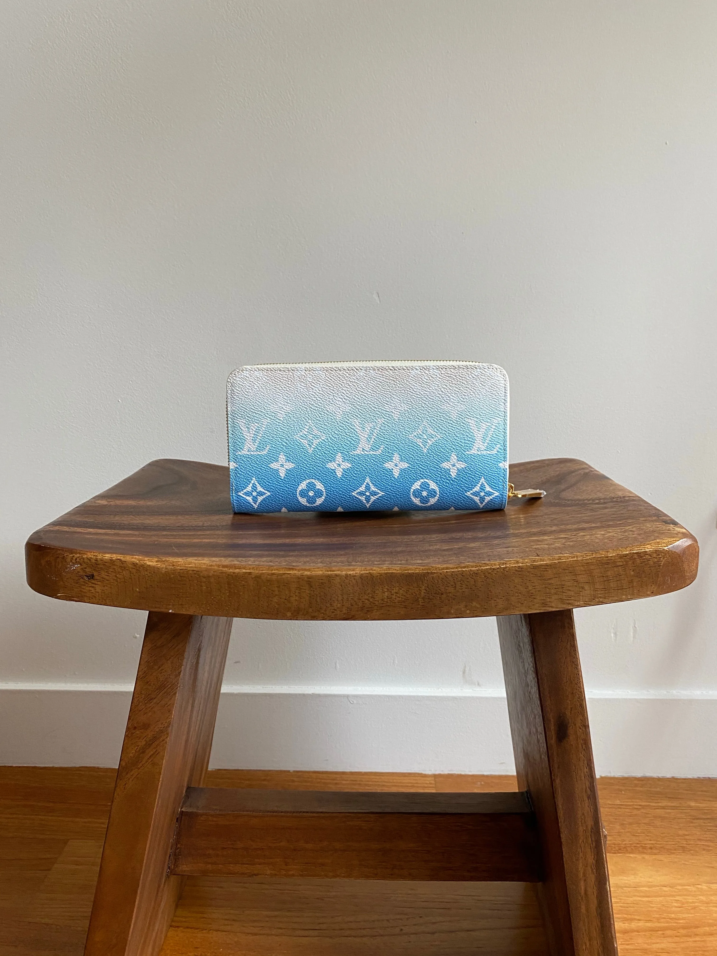 Louis Vuitton ZIPPY Wallet M80360