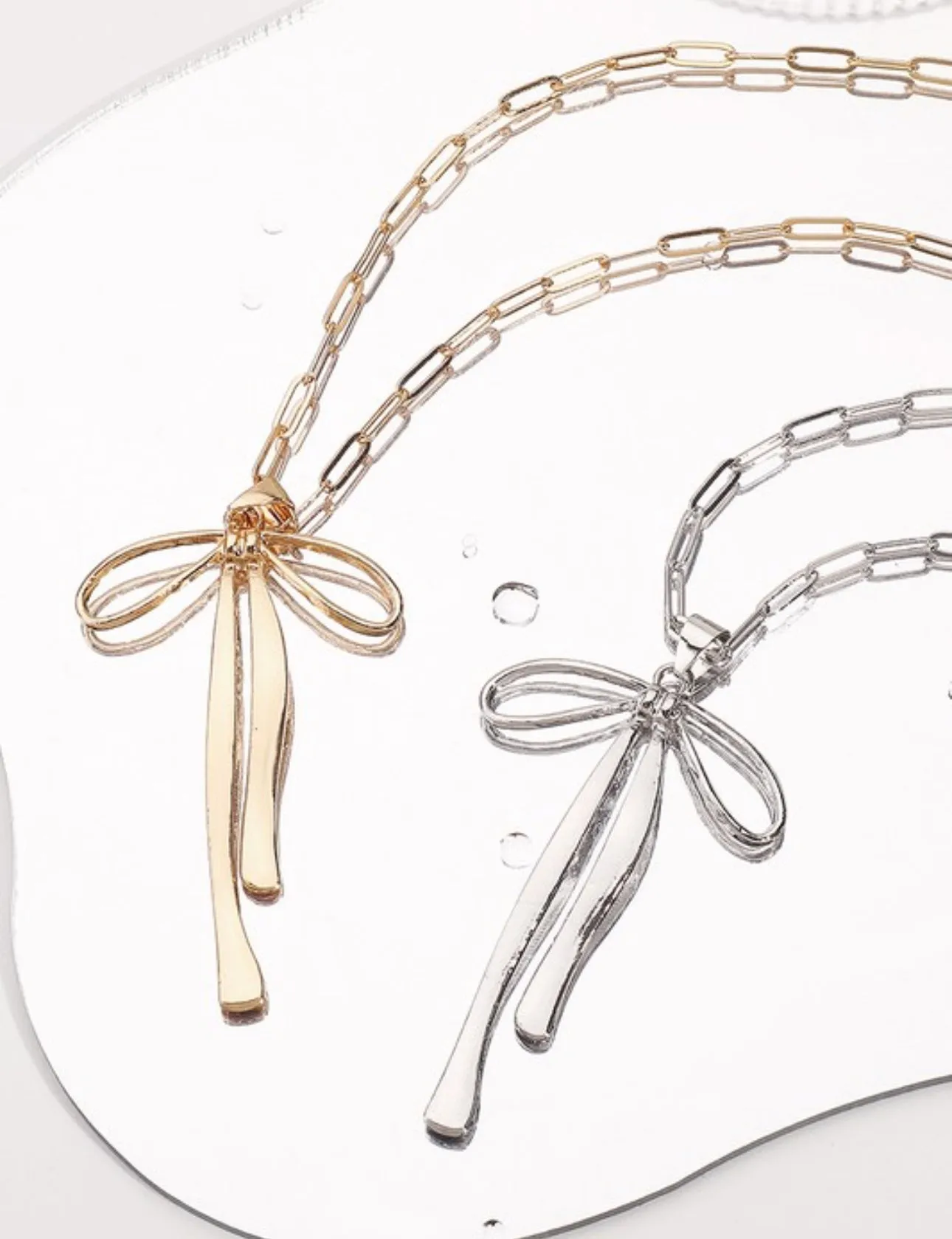 Metal Bow Pendant Necklace Gold
