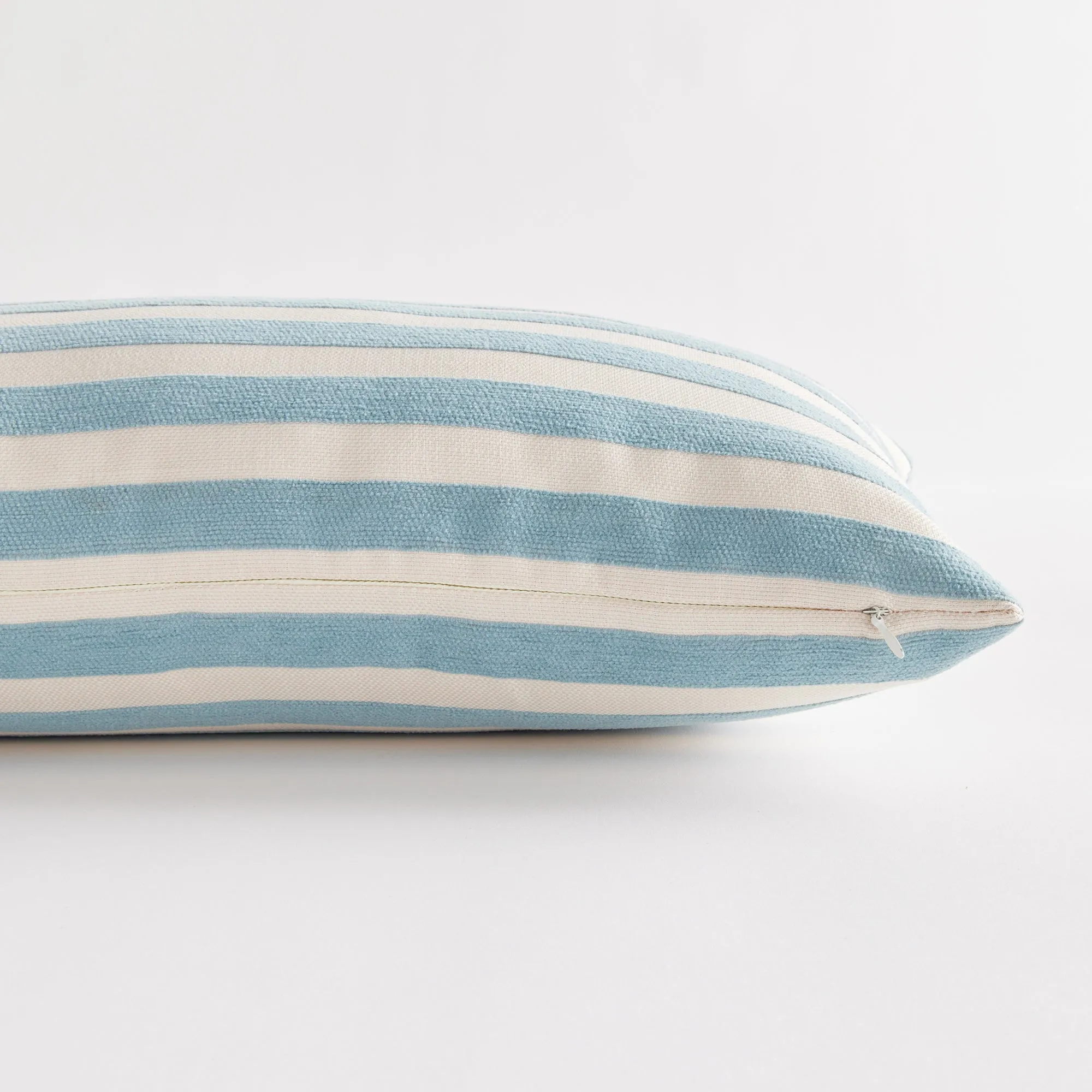 NAPA Home & Garden, GRANT LUMBAR INDOOR-OUTDOOR PILLOW,N4UM14BL