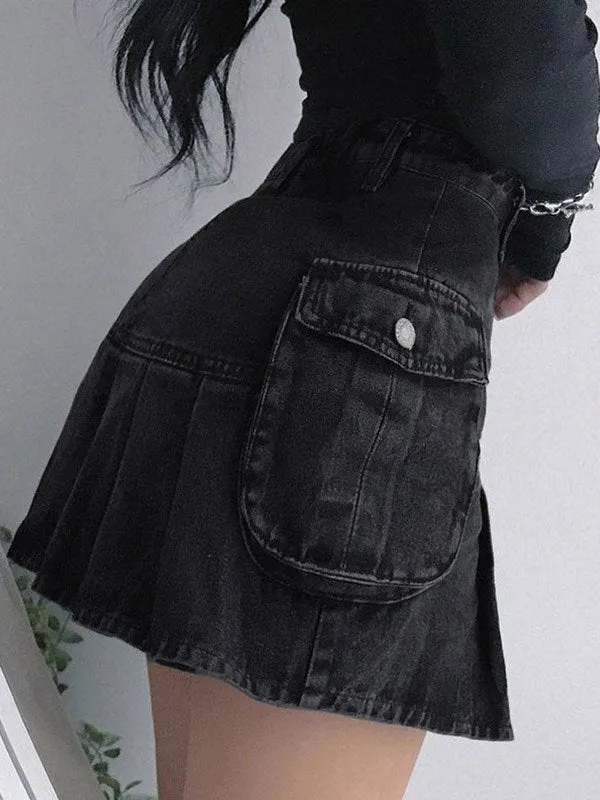 Pleated denim cargo mini skirt with pocket