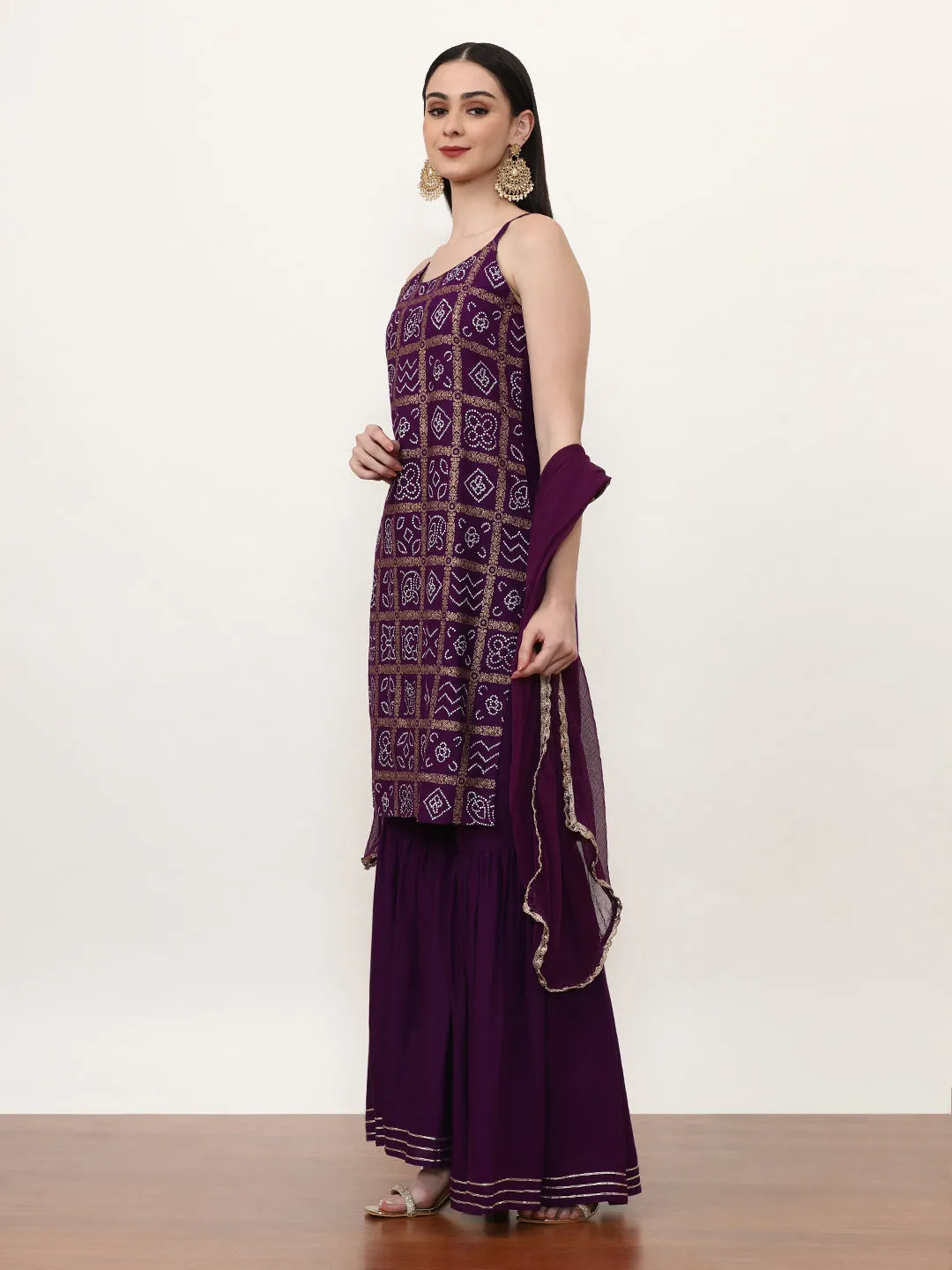 Printed Ethnic Motifs Kurta Sets With Poly Chiffon Dupatta