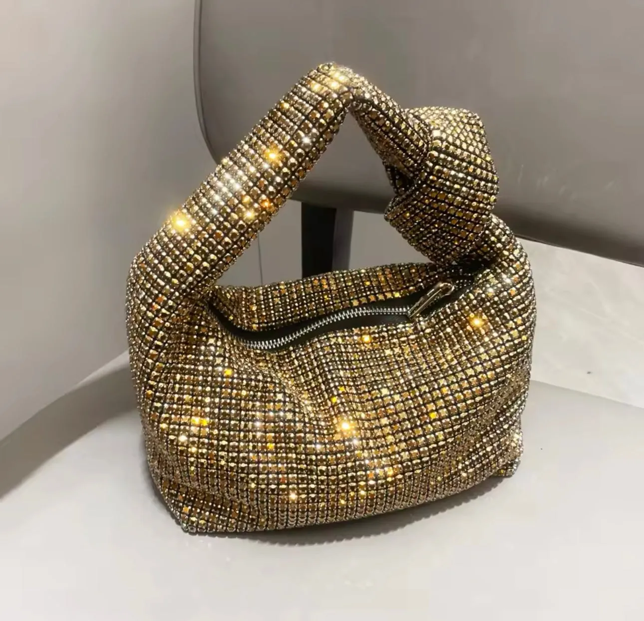 RHINESTONE KNOT EVENING BAG GOLD