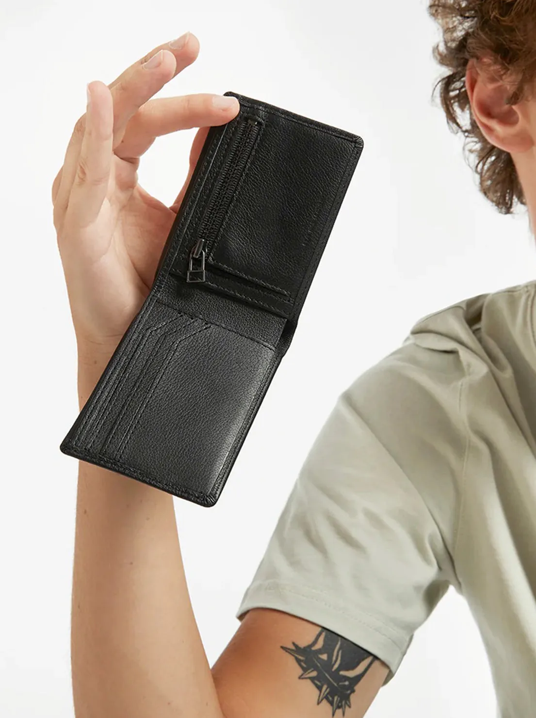 Status Anxiety - Otis Wallet - Black