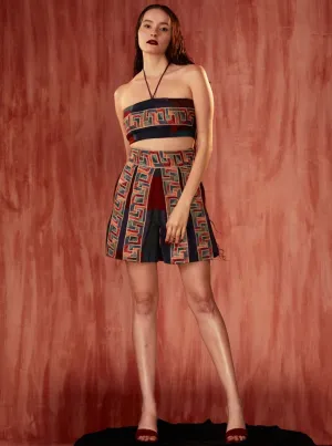 Tile thread embroidered shorts