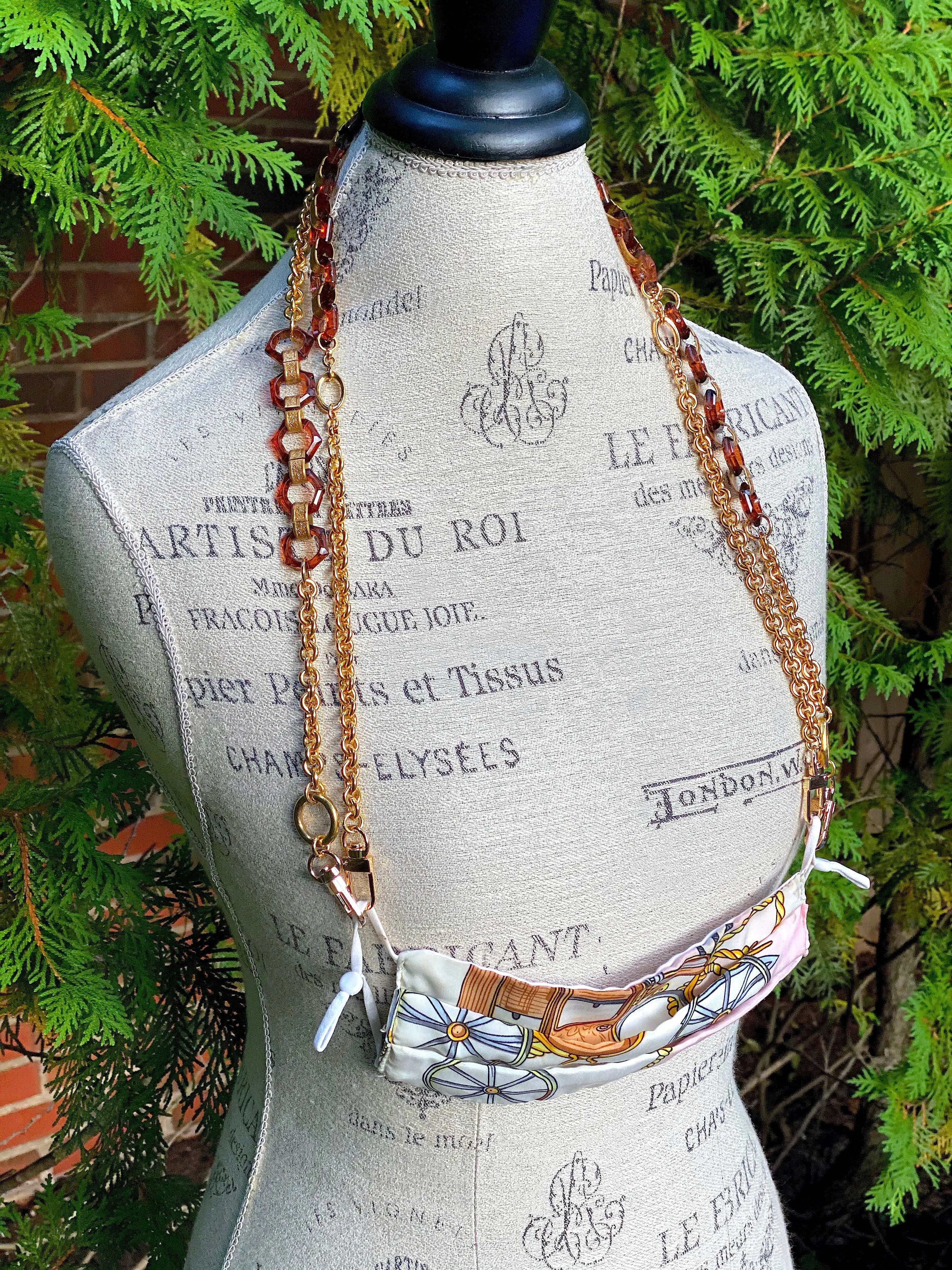Tortoise Glass Mask Chain