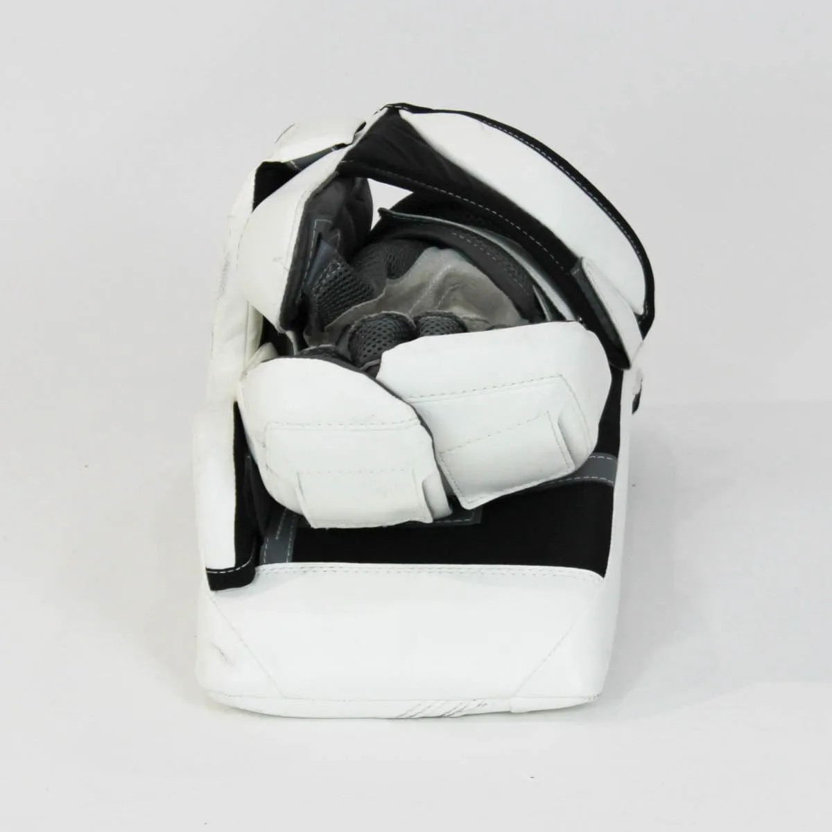 Warrior Ritual G4 Pro Senior Goalie Blocker - Demo A