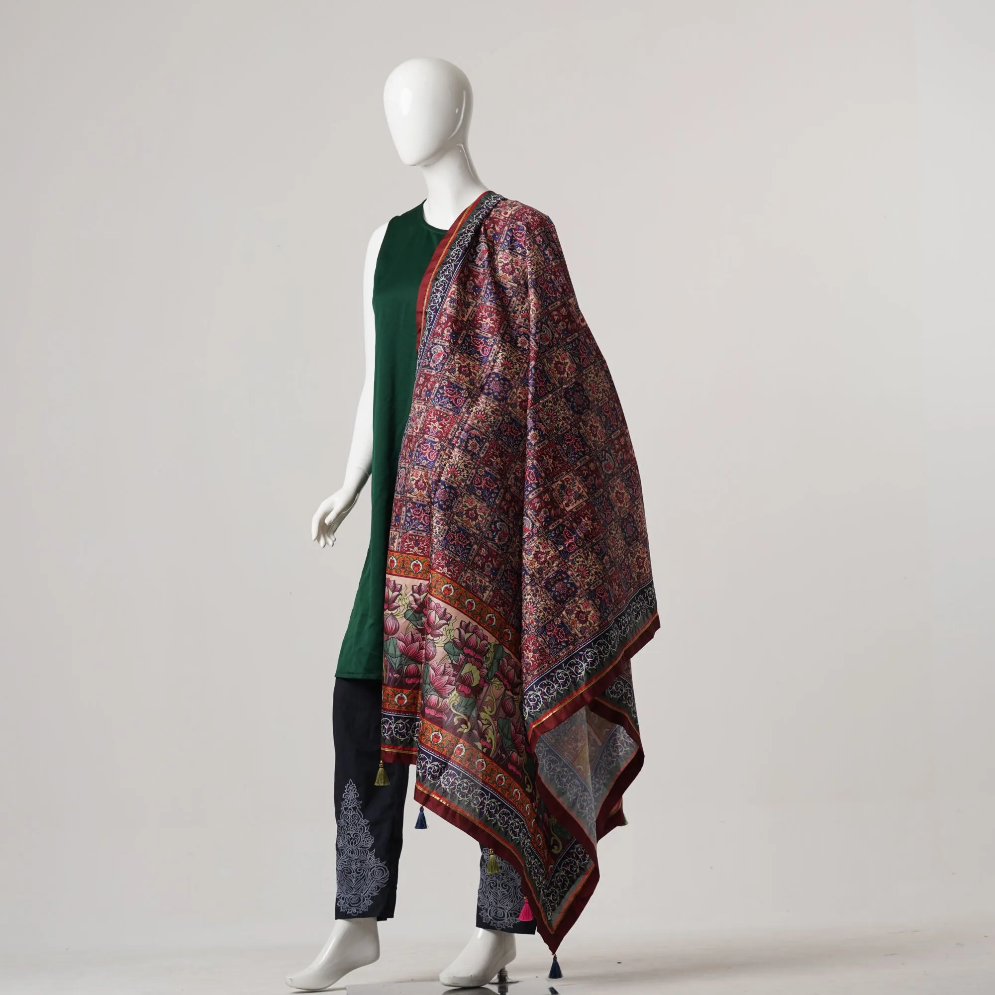 Womens Ethnic Orna-Multi Color